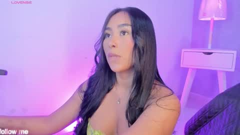 Camelia Smith online show from October 2025 02:01:01 AM