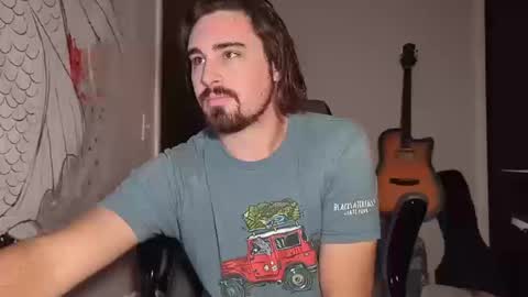 Snapshot of cameron_camming chatting on October 2025 12:33:02 AM Cameron online show from October 2025 12:33:02 AM