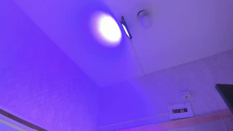 Snapshot of cameron_hearts chatting on February 2026 12:14:02 PM cameron_hearts online show from February 2026 12:14:02 PM