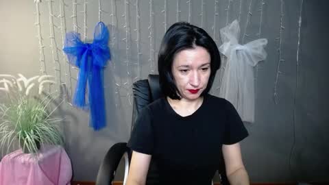 Cameronenns online show from December 2025 07:31:01 PM