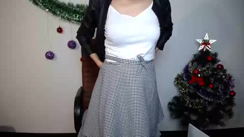 Cameronenns online show from December 2025 07:31:02 PM