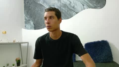 Snapshot of cameronsilverman chatting on May 2026 07:42:02 PM cameronsilverman online show from May 2026 07:42:02 PM