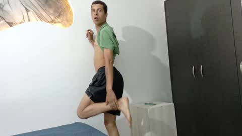 Snapshot of cameronsilverman chatting on May 2026 08:49:02 PM cameronsilverman online show from May 2026 08:49:02 PM