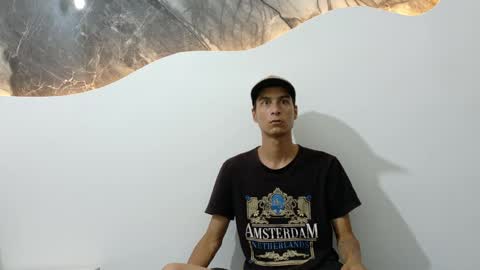 Snapshot of cameronsilverman chatting on May 2026 12:41:02 AM cameronsilverman online show from May 2026 12:41:02 AM