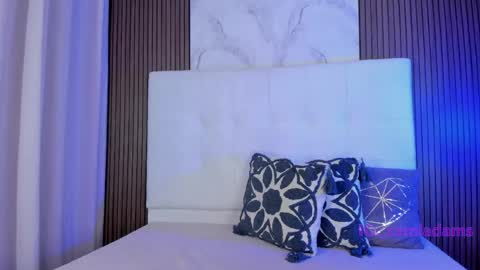 cami_adamss online show from April 2026 11:53:01 AM