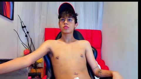 Cami online show from October 2025 12:05:02 PM