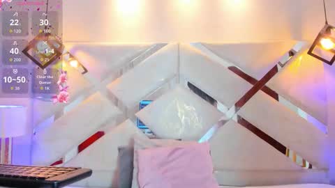Snapshot of cami_rouxx chatting on October 2025 06:00:01 AM cami_rouxx online show from October 2025 06:00:01 AM