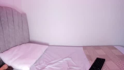 Snapshot of camii_sweett2 chatting on September 2025 07:19:02 PM camii_sweett2 online show from September 2025 07:19:02 PM