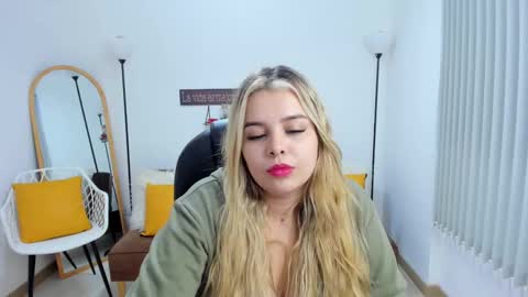 Camila online show from March 2025 07:47:02 AM