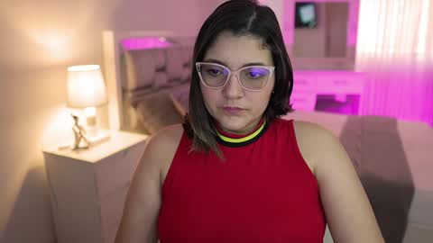 Camila buitrago online show from December 2024 02:59:01 PM