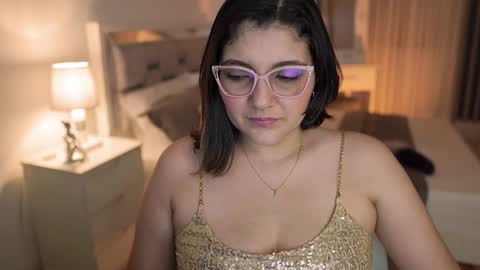 Camila buitrago online show from December 2024 01:49:01 AM