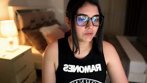 Camila buitrago online show from September 2025 10:32:02 PM