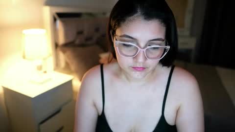 Camila buitrago online show from February 2026 04:06:02 AM