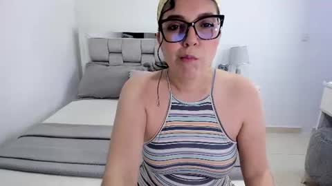 Snapshot of camila_buitrago chatting on July 2026 12:47:02 AM Camila buitrago online show from July 2026 12:47:02 AM