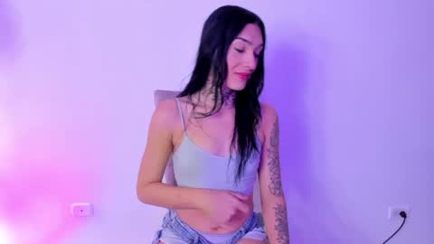 Snapshot of camila_coxx chatting on May 2026 06:28:02 PM s online show from May 2026 06:28:02 PM