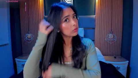 Camila online show from September 2025 03:39:02 AM