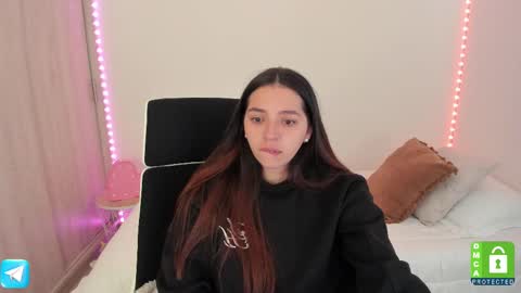  C A M I  online show from October 2025 08:27:02 PM