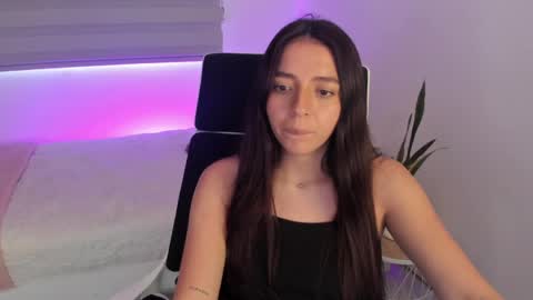  C A M I  online show from April 2026 09:49:02 PM