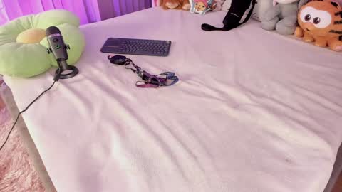 Snapshot of camila_matinez_ chatting on February 2025 02:33:01 AM Camila online show from February 2025 02:33:01 AM