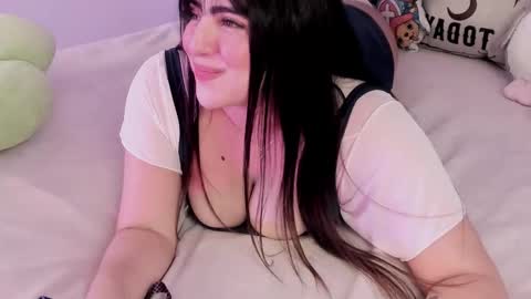 Snapshot of camila_matinez_ chatting on September 2025 12:43:02 AM Camila online show from September 2025 12:43:02 AM
