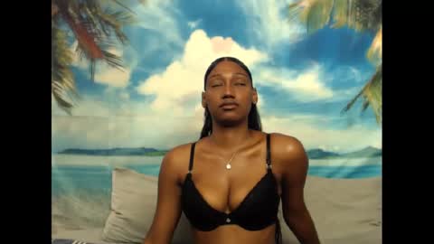 Snapshot of camilaasexyy chatting on February 2025 06:48:01 AM camilaasexyy online show from February 2025 06:48:01 AM