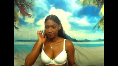 Snapshot of camilaasexyy chatting on February 2025 07:22:01 AM camilaasexyy online show from February 2025 07:22:01 AM