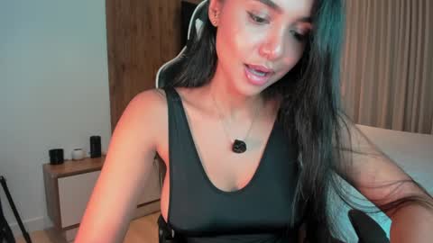 Camila online show from February 2026 11:09:01 PM