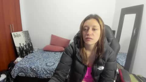 Snapshot of camilakis chatting on November 2025 05:51:02 PM camila online show from November 2025 05:51:02 PM