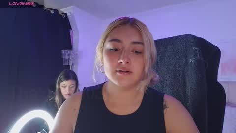 Snapshot of camilamarsh chatting on February 2026 03:19:01 PM camilamarsh online show from February 2026 03:19:01 PM