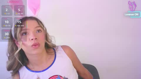 Camila Monroee  online show from October 2025 01:58:01 PM