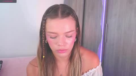 Camila Monroee  online show from April 2026 02:24:01 PM