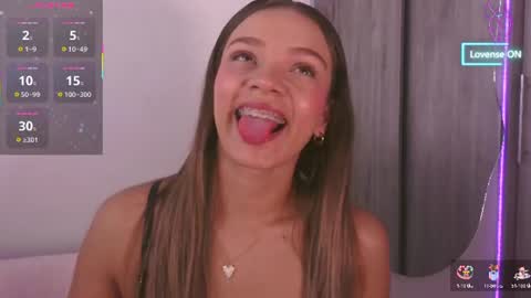 Snapshot of camilamonroee chatting on June 2026 01:45:02 PM Camila Monroee online show from June 2026 01:45:02 PM