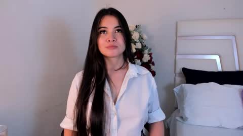 Camila online show from January 2025 07:58:02 PM