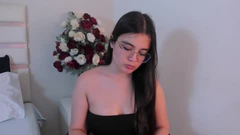 Camila online show from January 2025 02:43:01 AM