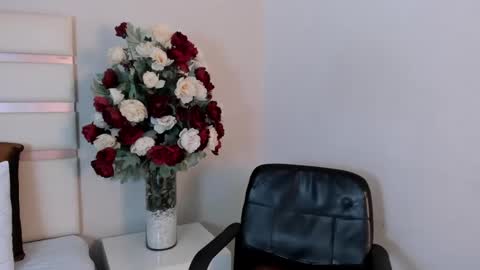 Camila online show from February 2025 02:06:02 AM