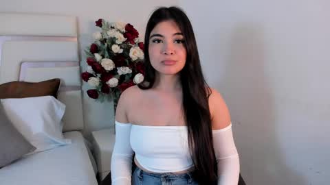 Camila online show from March 2025 08:27:02 PM