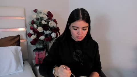 Camila online show from March 2025 07:47:02 PM