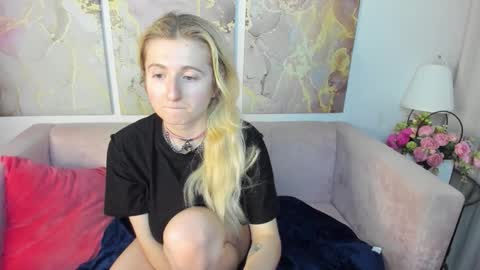 camilladreamer online show from November 2025 07:24:01 PM
