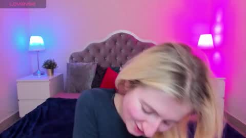 camilladreamer online show from November 2025 07:17:01 PM