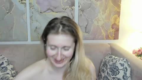 camilladreamer online show from May 2026 01:02:04 AM