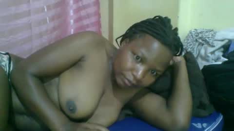 Snapshot of camillah_sweet chatting on November 2025 12:14:02 AM camillah_sweet online show from November 2025 12:14:02 AM