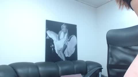 Camille online show from December 2025 08:25:02 PM