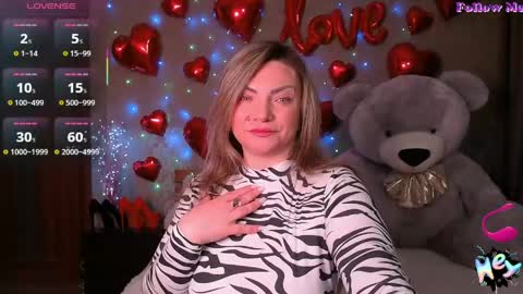 Snapshot of camille_game chatting on April 2026 09:30:02 PM Camille Game online show from April 2026 09:30:02 PM