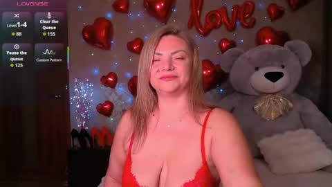 Snapshot of camille_game chatting on June 2026 09:09:01 PM Camille Game online show from June 2026 09:09:01 PM