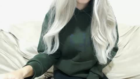 CamilleBunny online show from December 2025 04:09:01 AM