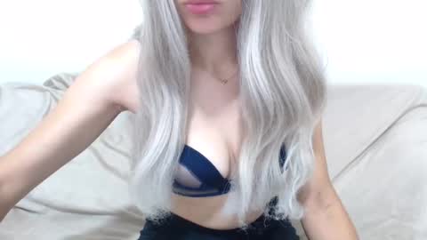 Snapshot of camillebunny chatting on July 2026 02:07:02 AM CamilleBunny online show from July 2026 02:07:02 AM