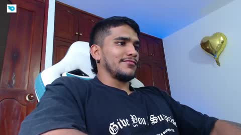 Snapshot of camilo_contre21 chatting on May 2026 08:37:01 PM camilo_contre21 online show from May 2026 08:37:01 PM