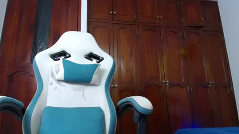 Snapshot of camilo_contre21 chatting on July 2026 07:13:01 PM camilo_contre21 online show from July 2026 07:13:01 PM