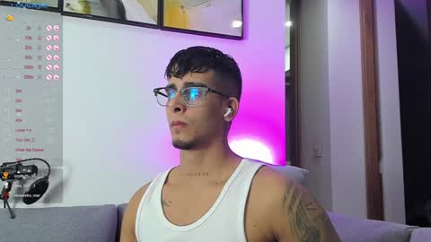 Snapshot of camilo_ospina_ chatting on January 2025 07:51:02 AM INDEPENDENT MODEL online show from January 2025 07:51:02 AM