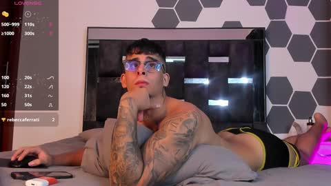 Snapshot of camilo_ospina_ chatting on February 2025 08:39:02 AM INDEPENDENT MODEL online show from February 2025 08:39:02 AM